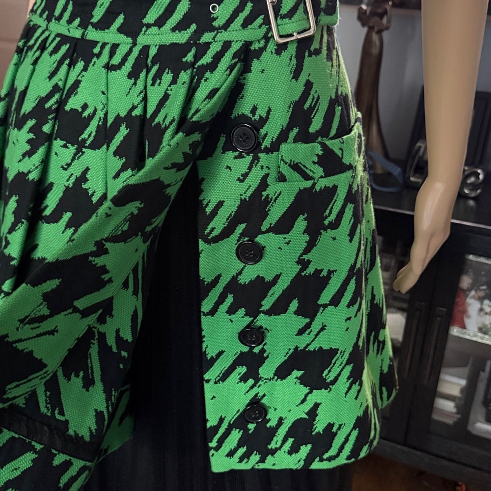 Marc By Marc Jacobs Houndstooth Green and Black Pleated Skirt (size 2) - Picture 4 of 7